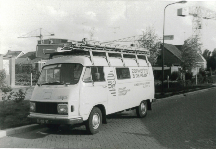 Eerste bus – Zonwering B. de Haan