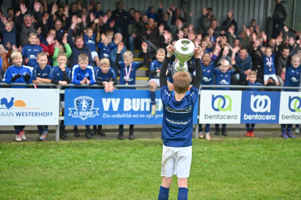 Voetbalschool Veerkr88 groot succes